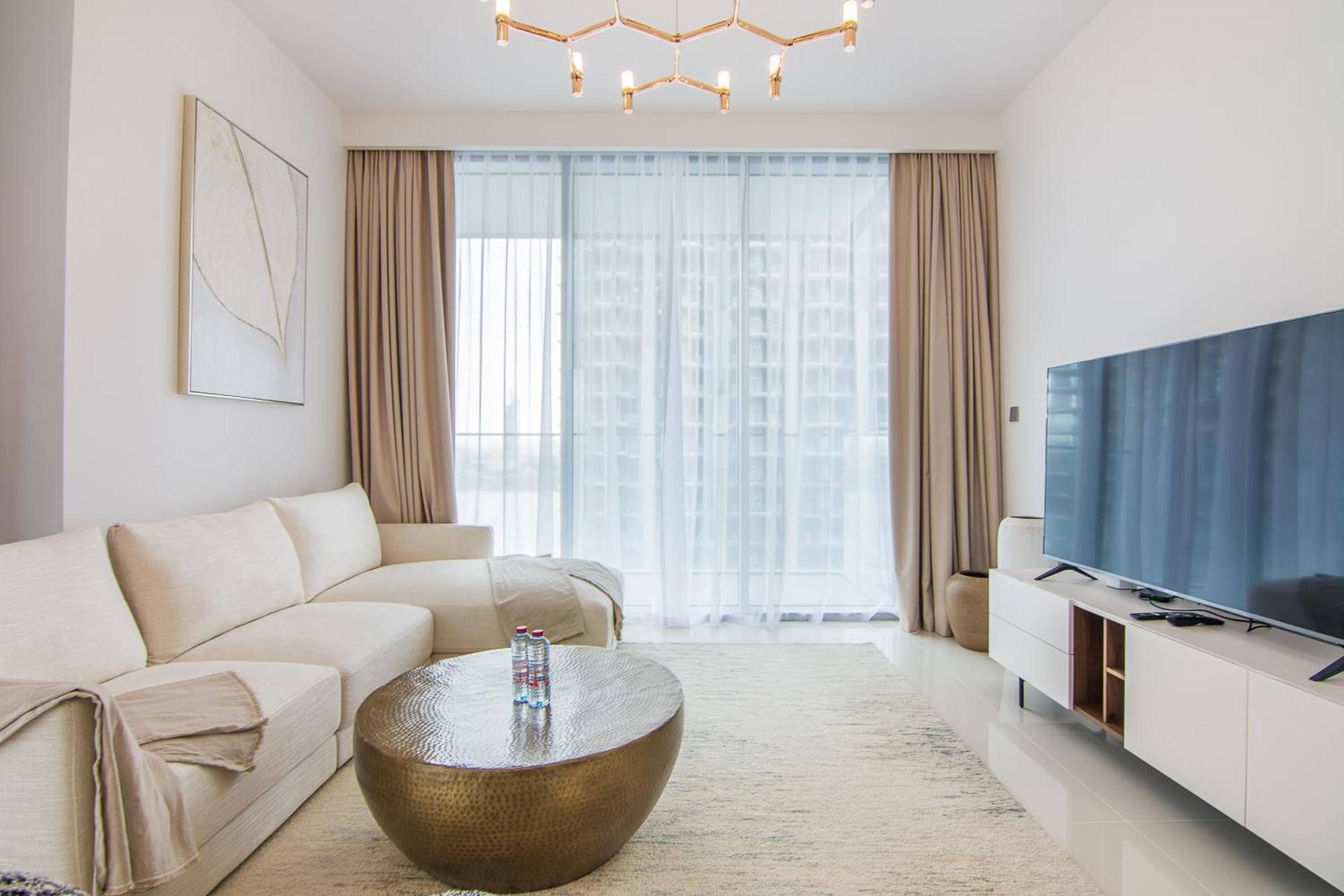 Luxe Living In Beachfront 2 Bedroom In Marina Apartment Dubai
